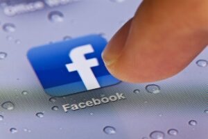 Pozew przeciwko Facebook