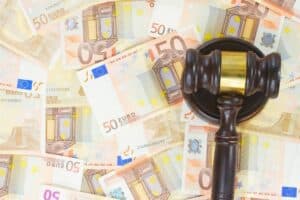 Mężczyzna pobierał emerytury rodziców przez ponad 30 lat - najdłużej trwające oszustwo socjalne w Irlandii