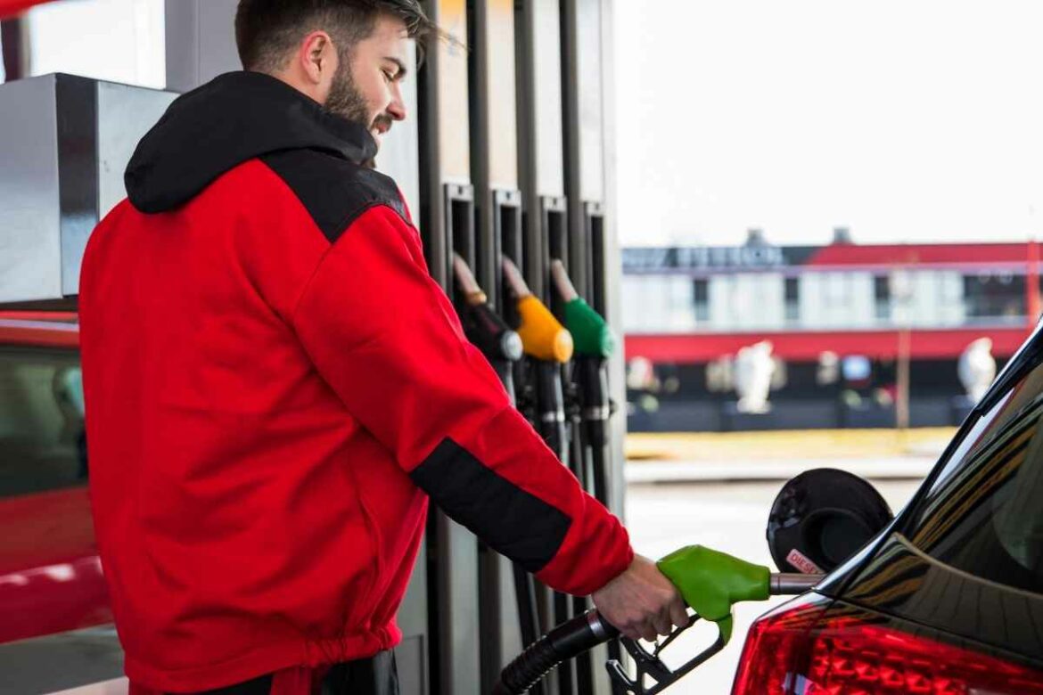 Ceny benzyny i oleju napędowego w Irlandii i innych krajach europejskich