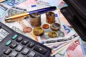 Inflacja w Irlandii na poziomie 9,6%, a wzrost cen w strefie euro osiągnął rekordowy poziom