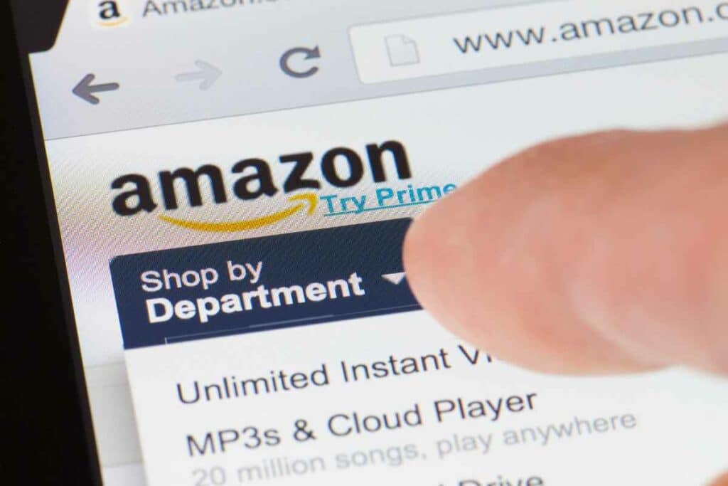 Amazon planuje zwolnić w tym tygodniu 10 000 osób