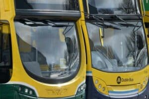 Chłopiec, który ukradł autobus w Dublinie, uniknął kary pozbawienia wolności