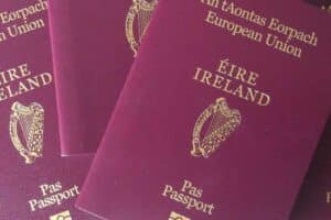Około 3500 osób otrzyma dziś i jutro irlandzkie obywatelstwo