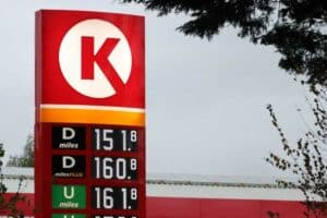 Circle K przeprasza po tym, jak olej napędowy został wlany do zbiornika z benzyną na stacji paliw w Kill