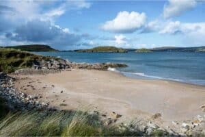 Paczki z narkotykami wyrzucane przez morze u wybrzeża Donegalwyrzucany jest na wybrzeżu Donegal