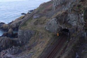 Tragiczny incydent na linii DART, Irish Rail potwierdza zakłócenia w usługach