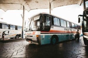 Dwudziestoletni mężczyzna zmarł po potrąceniu przez autobus w centrum Dublina