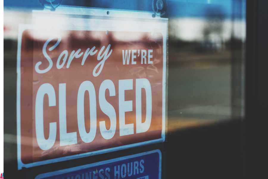 Punkt McDonald's z odchodami szczurów wśród ośmiu zamkniętych lokali